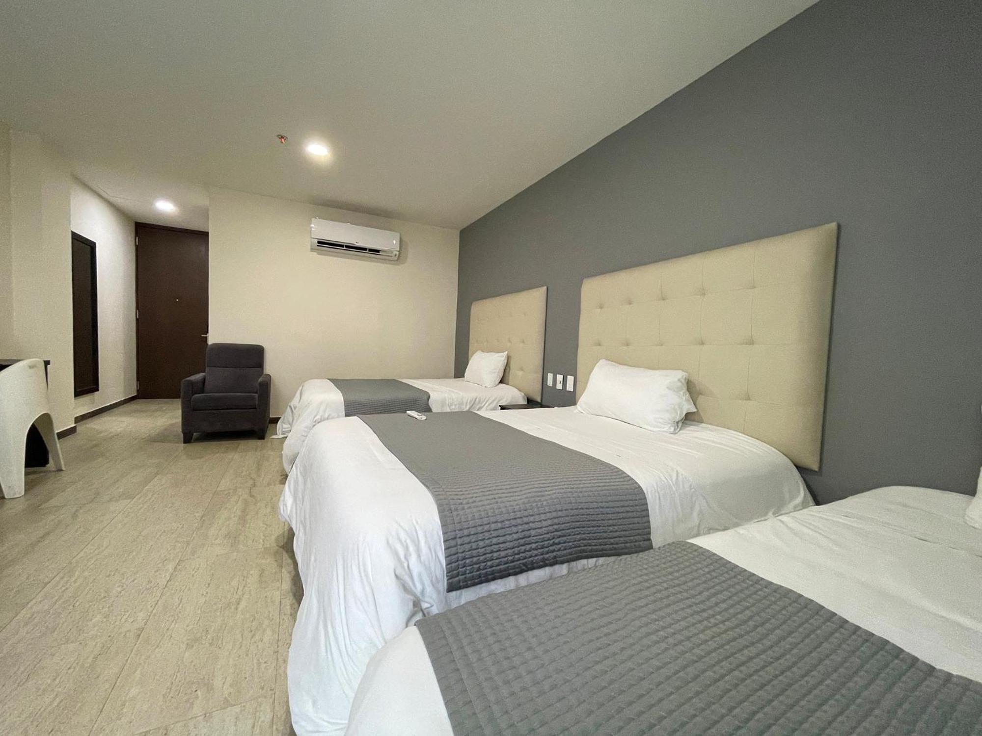 Hotel Hr Amada Cúcuta Extérieur photo